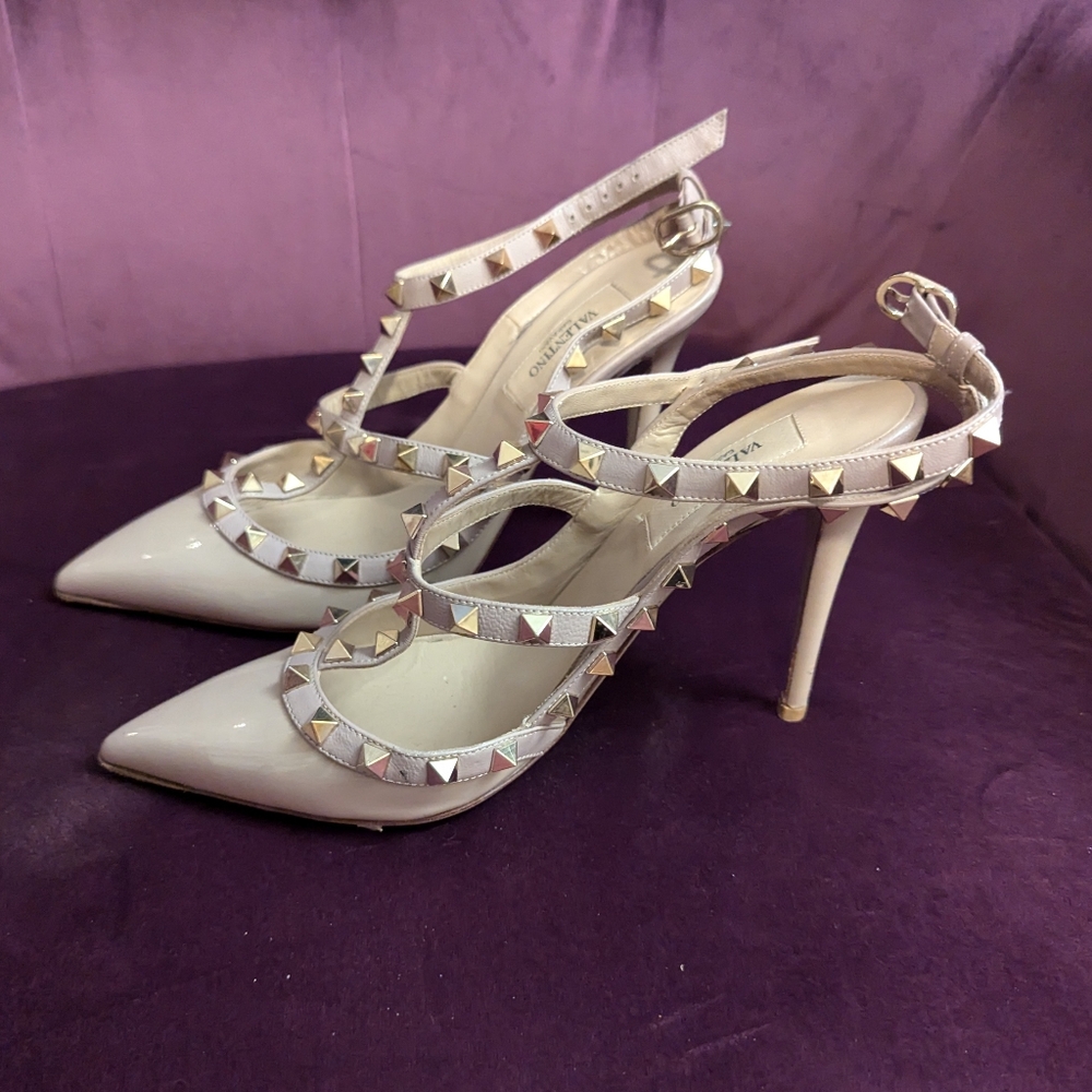 Valentino Nude Rockstud Heels 37.5